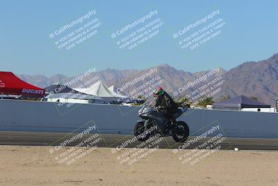 media/Nov-06-2023-Moto Forza (Mon) [[ce023d0744]]/4-Beginner Group/Session 4 (Finish Line Checker)/